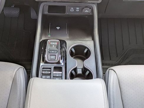 Used 2023 Honda Pilot Elite image 24
