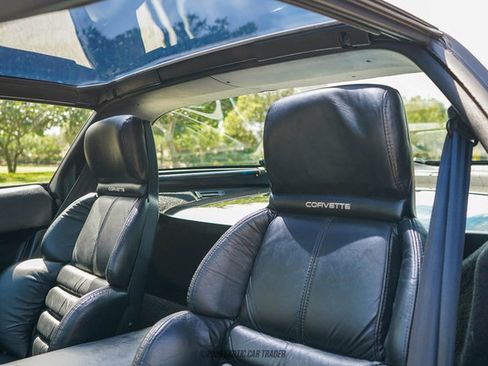 Used 1990 Chevrolet Corvette ZR-1 RWD image 38