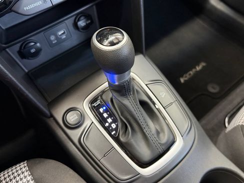 Used 2021 Hyundai Kona SE FWD image 15