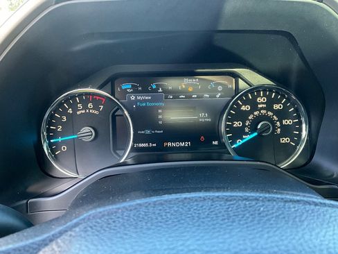 Used 2016 Ford F150 Lariat w/ Equipment Group 501A Mid image 16