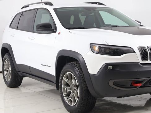 Used 2022 Jeep Cherokee Trailhawk w/ Comfort/Convenience Group image 36