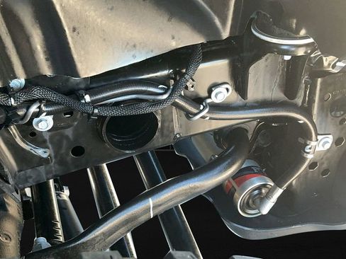 Used 2025 Jeep Gladiator Mojave image 9