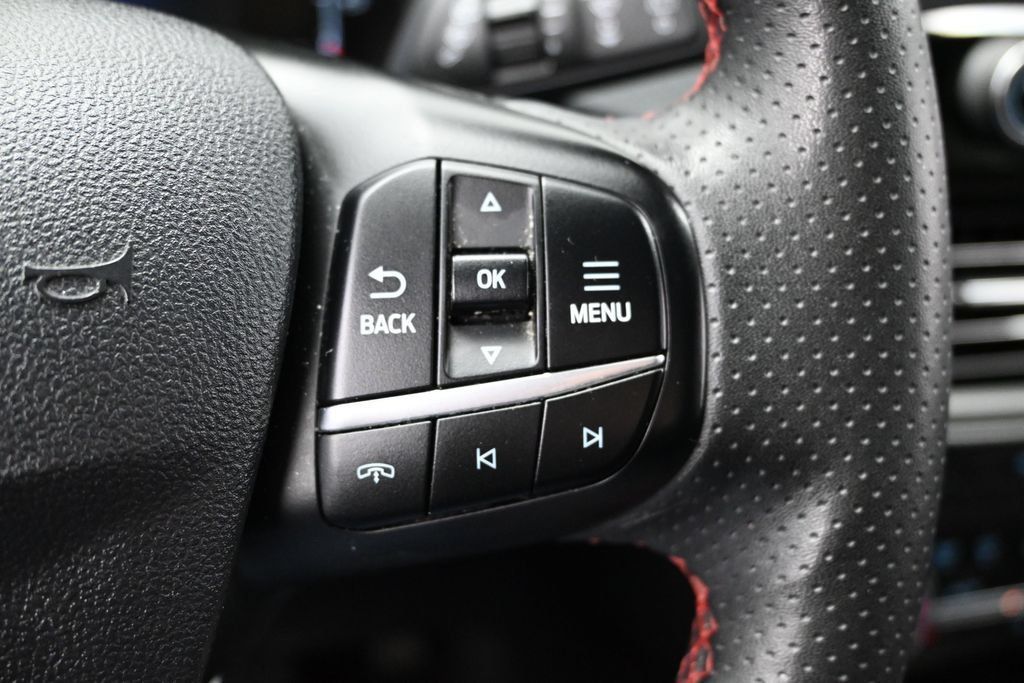 Used 2025 Ford Escape ST-Line Select AWD/4WD image 20