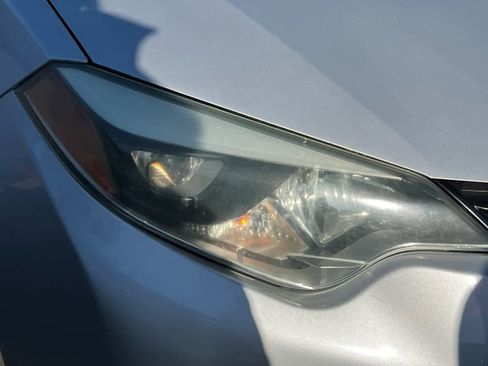 Used 2015 Toyota Corolla LE FWD image 14
