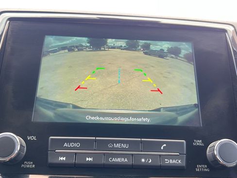 Certified 2023 Nissan Frontier SV w/ Technology Package RWD image 9