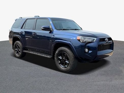 Used 2019 Toyota 4Runner SR5 Premium AWD/4WD image 4