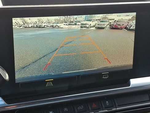 Used 2022 Chevrolet Silverado 1500 LT image 22