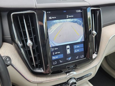 Used 2019 Volvo XC60 T5 Inscription FWD image 17