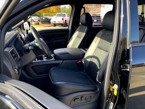 Used 2021 Nissan Titan PRO-4X w/ Off Road Protection Package image 7
