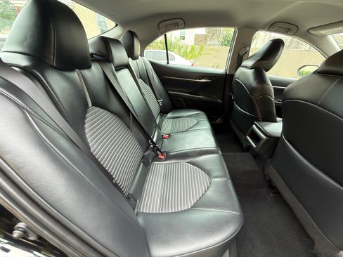 Used 2023 Toyota Camry SE AWD/4WD image 21