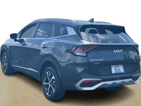 Used 2023 Kia Sportage EX AWD/4WD image 4