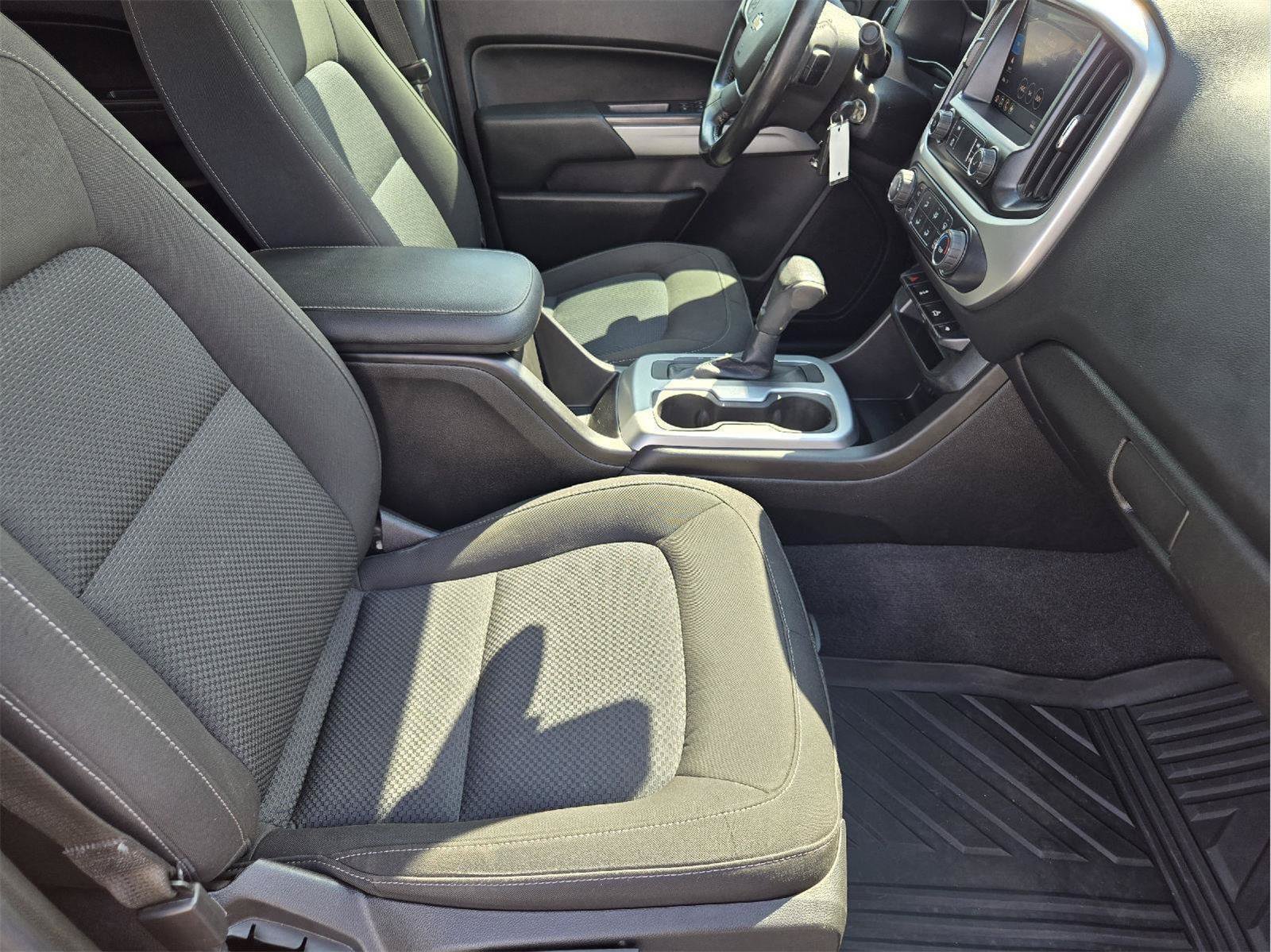 Used 2019 Chevrolet Colorado LT w/ LT Convenience Package RWD image 13