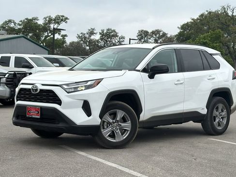 Certified 2025 Toyota RAV4 LE image 42