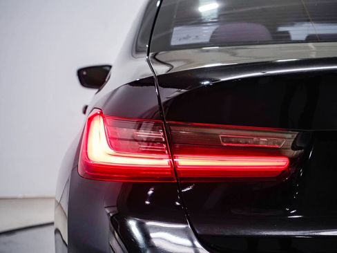 Used 2020 BMW 330i Sedan w/ Convenience Package image 9