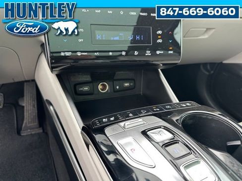 Used 2022 Hyundai Tucson Limited image 22