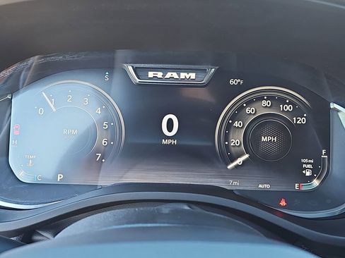 New 2026 RAM 1500 4x4 Crew Cab image 18