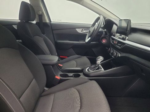 Used 2024 Kia Forte LXS image 21