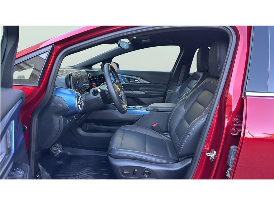 Used 2024 Chevrolet Equinox EV LT FWD image 15