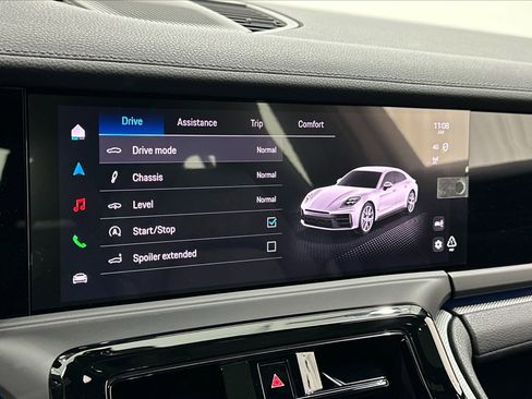 Certified 2024 Porsche Panamera 4 image 36