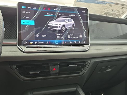 New 2026 Volkswagen Tiguan SE R-Line FWD image 19
