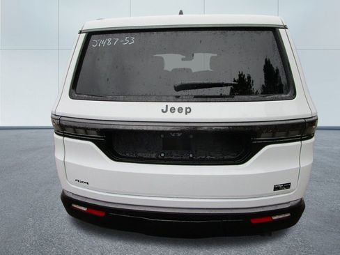 New 2026 Jeep Grand Wagoneer Limited w/ Convenience Group I image 8