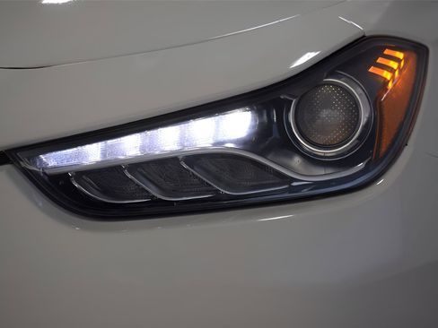 Used 2014 Maserati Ghibli RWD image 32