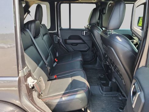 Used 2019 Jeep Wrangler Unlimited Rubicon AWD/4WD image 33