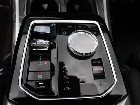 Used 2024 BMW 740i RWD image 30