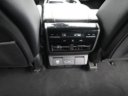 Used 2023 Acura MDX SH-AWD w/ Technology Package image 17