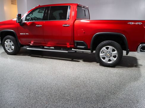 Used 2022 Chevrolet Silverado 2500 LTZ w/ LTZ Plus Package AWD/4WD image 10