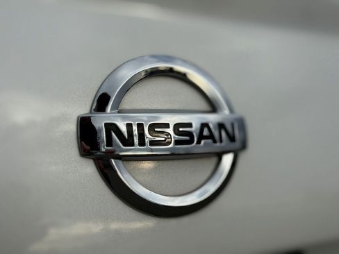 Used 2020 Nissan Versa SV image 10