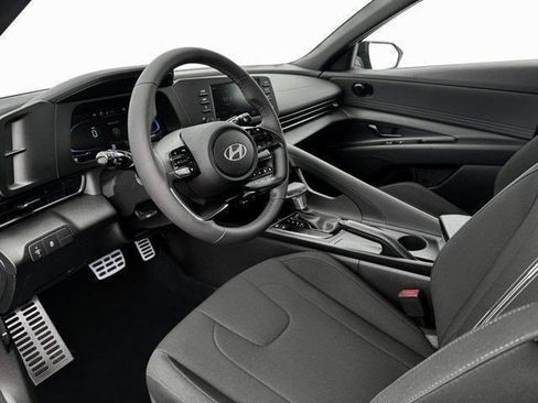 New 2025 Hyundai Elantra Sport FWD image 14