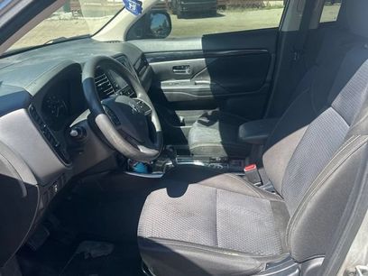 Used 2019 Mitsubishi Outlander ES