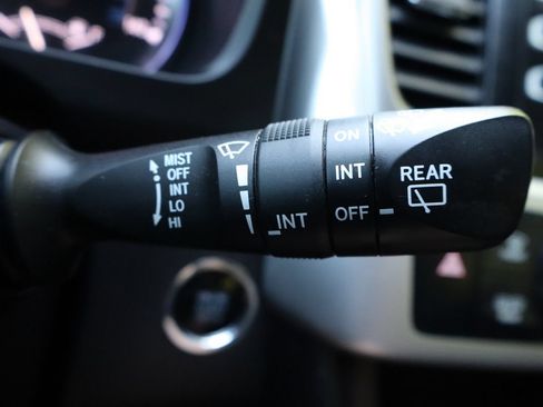 Used 2015 Toyota Highlander XLE FWD image 35