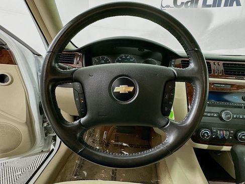 Used 2011 Chevrolet Impala LT w/ Luxury Edition Package image 13