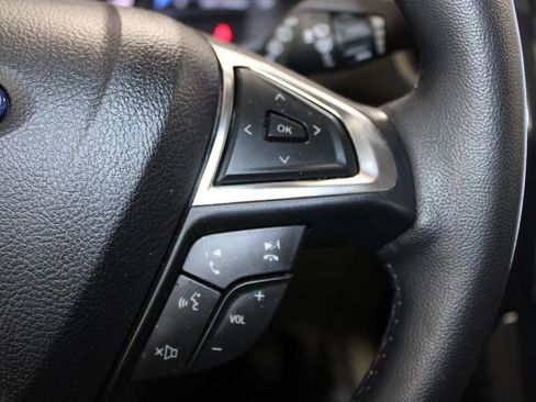 Used 2024 Ford Edge Titanium image 22