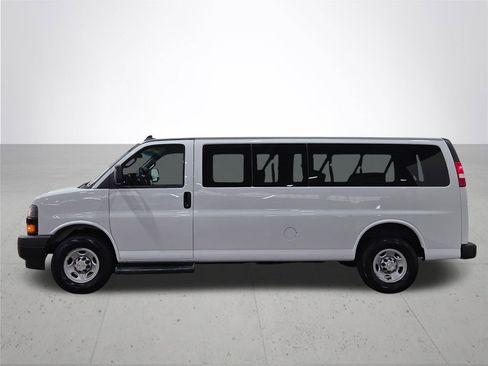 Used 2023 Chevrolet Express 3500 LS RWD image 15
