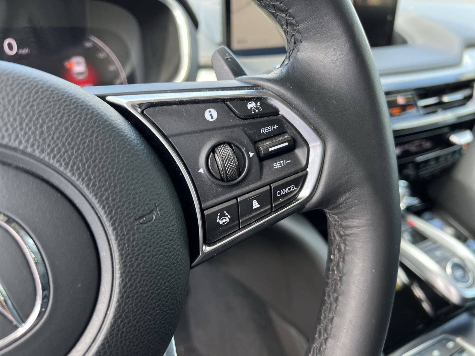 Certified 2023 Acura MDX w/ Technology Package AWD/4WD image 29