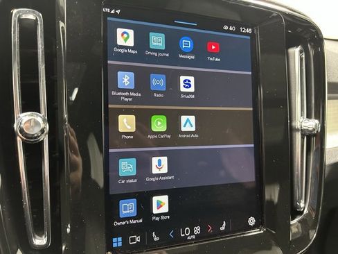 Certified 2025 Volvo XC40 B5 Core image 20