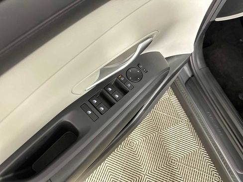 Certified 2025 Hyundai Tucson SEL FWD image 17