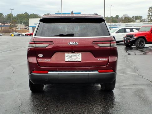 Used 2021 Jeep Grand Cherokee L Limited w/ Luxury Tech Group II image 17