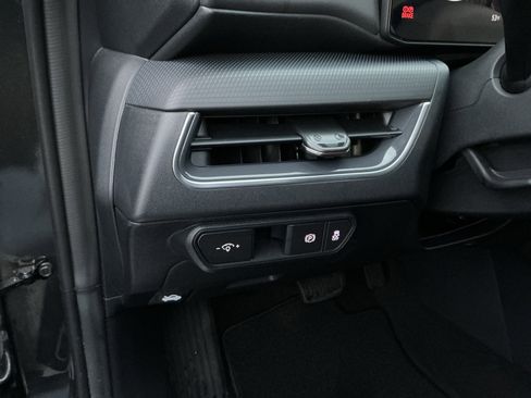 Used 2025 Kia K4 GT-Line w/ GT-Line Premium Package image 26