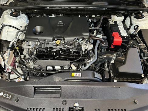 Used 2024 Toyota Camry SE w/ Cold Weather Package FWD image 23