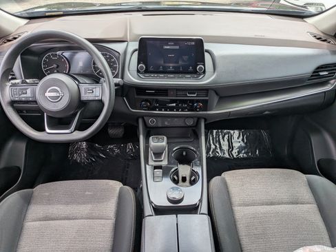 Used 2023 Nissan Rogue SV AWD/4WD image 16