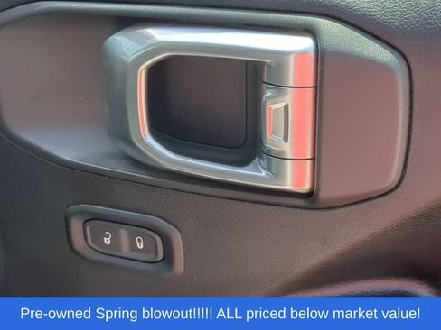 Used 2018 Jeep Wrangler Unlimited Sport S AWD/4WD image 41