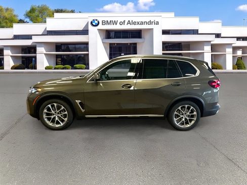 New 2026 BMW X5 xDrive40i w/ Climate Comfort Package AWD/4WD image 8