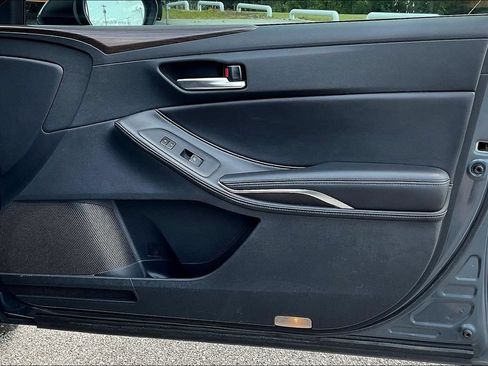 Used 2019 Toyota Avalon XLE FWD image 18