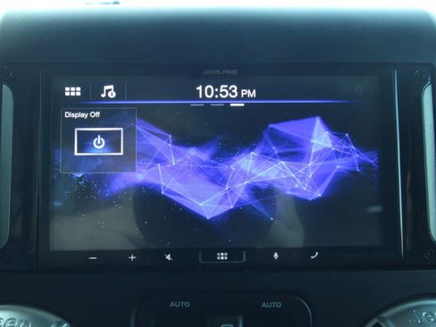 Used 2018 Jeep Wrangler Unlimited Sahara image 26