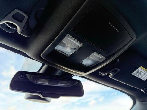 Used 2019 Dodge Challenger SXT image 48