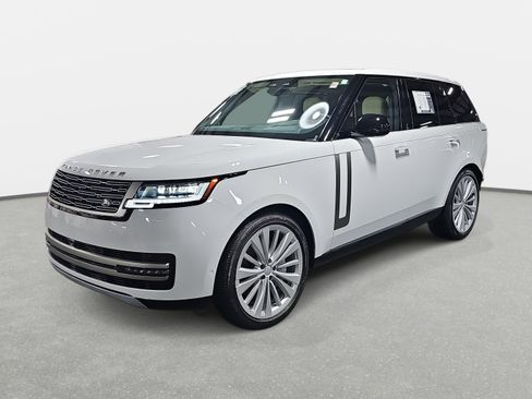 Used 2025 Land Rover Range Rover SE image 1